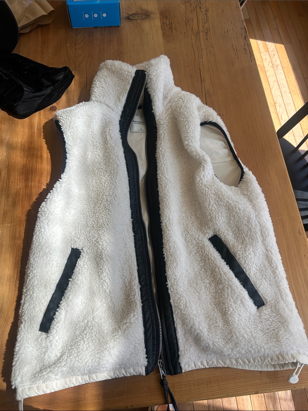 Abercrombie & Fitch White Sherpa Vest with Black Trim